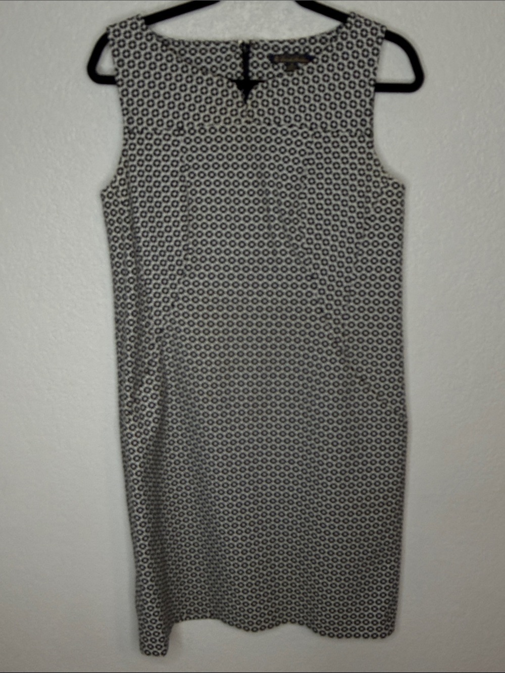 Brooks Brothers Black & White Mod Floral Shift Dress with Pockets Size 12 Career